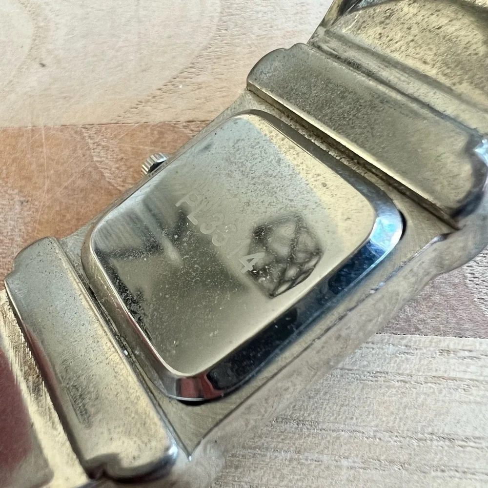 Ladies silver tone cuff bracelet fashion watch NEW BATTERY